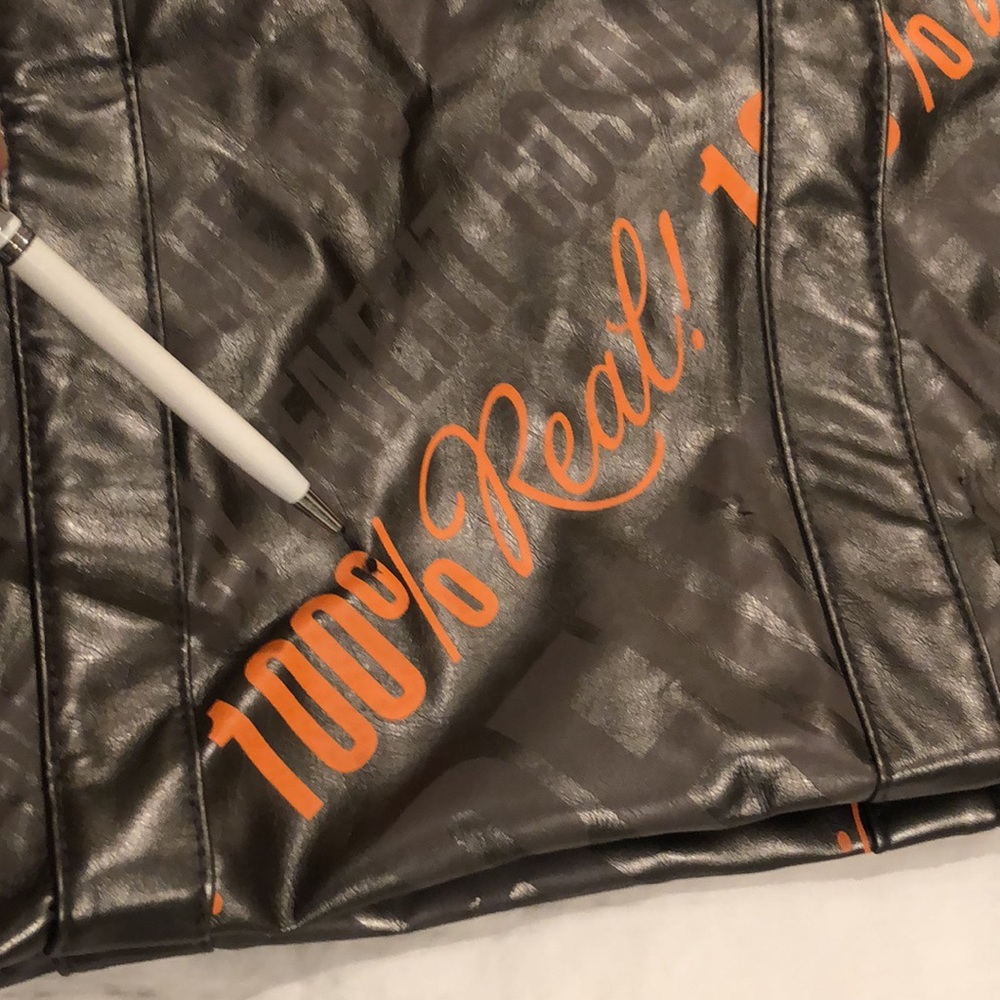 ā¤ļøBENEFIT Tote make up bag! Color: gunmetal with orange writing! Prelovedš©¶ - Picture 14 of 15